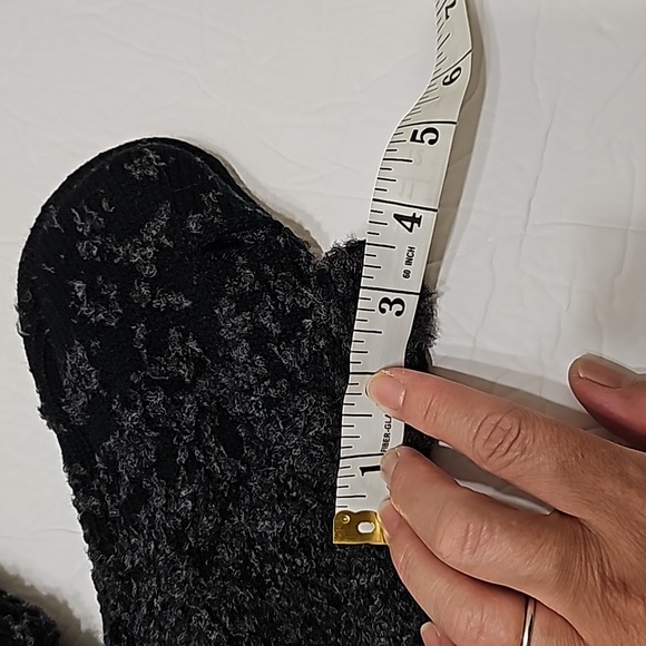 Lululemon | Ombré Knit Textured Mittens Size M / L - Picture 7 of 9